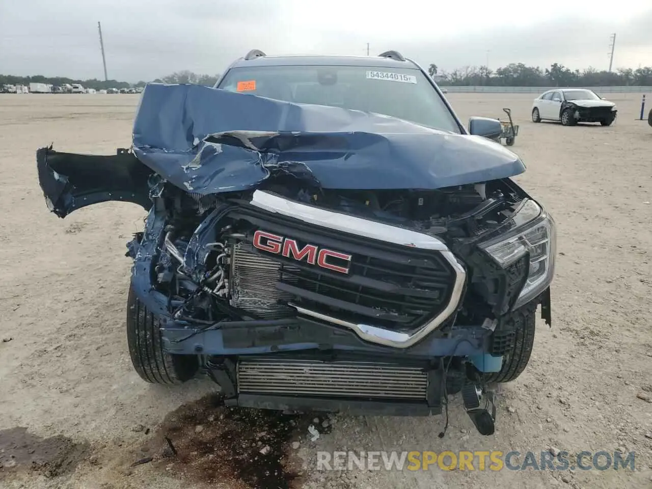 5 Photograph of a damaged car 3GKALMEG6RL156475 GMC TERRAIN 2024