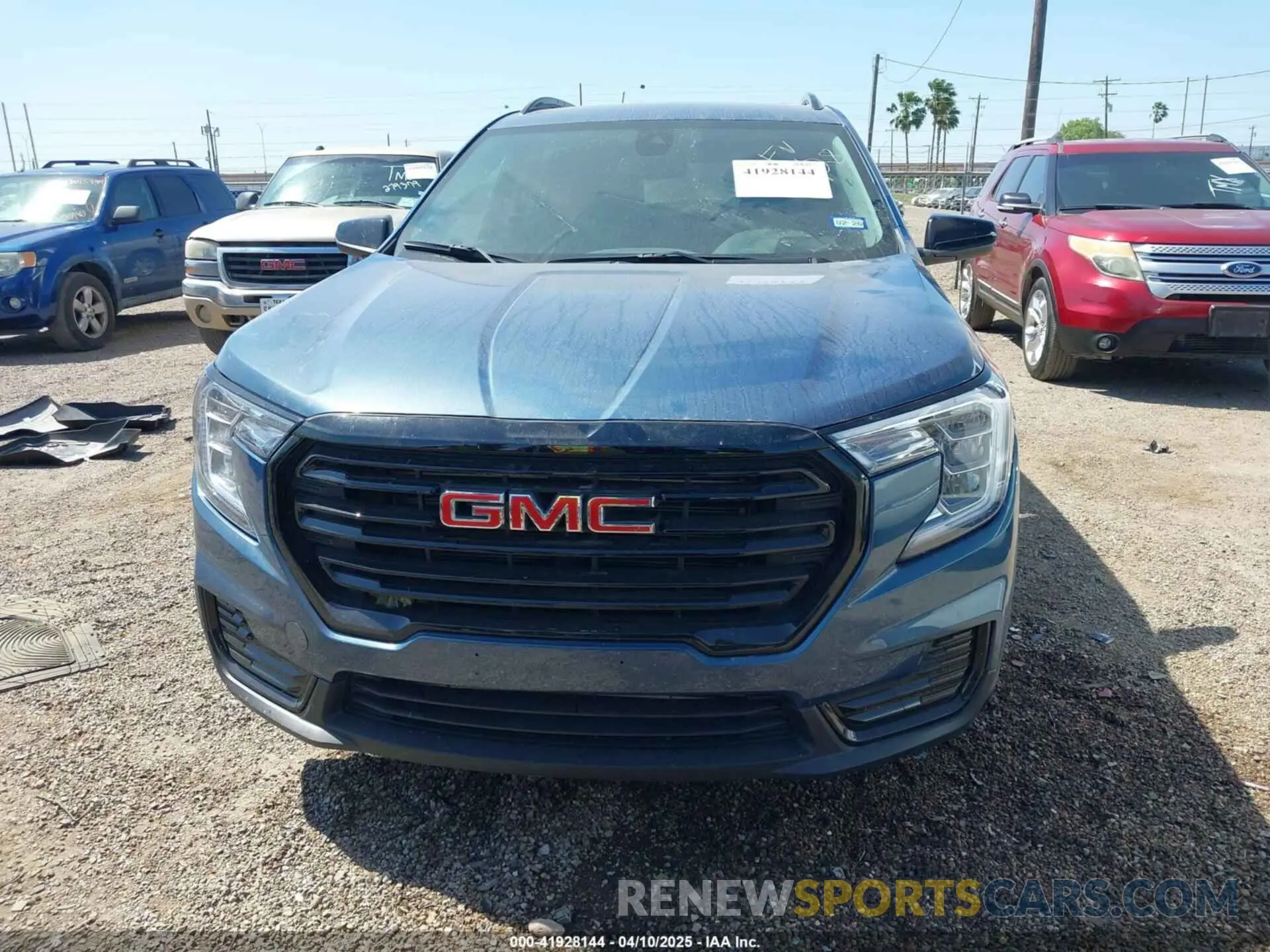 11 Photograph of a damaged car 3GKALMEG6RL213094 GMC TERRAIN 2024