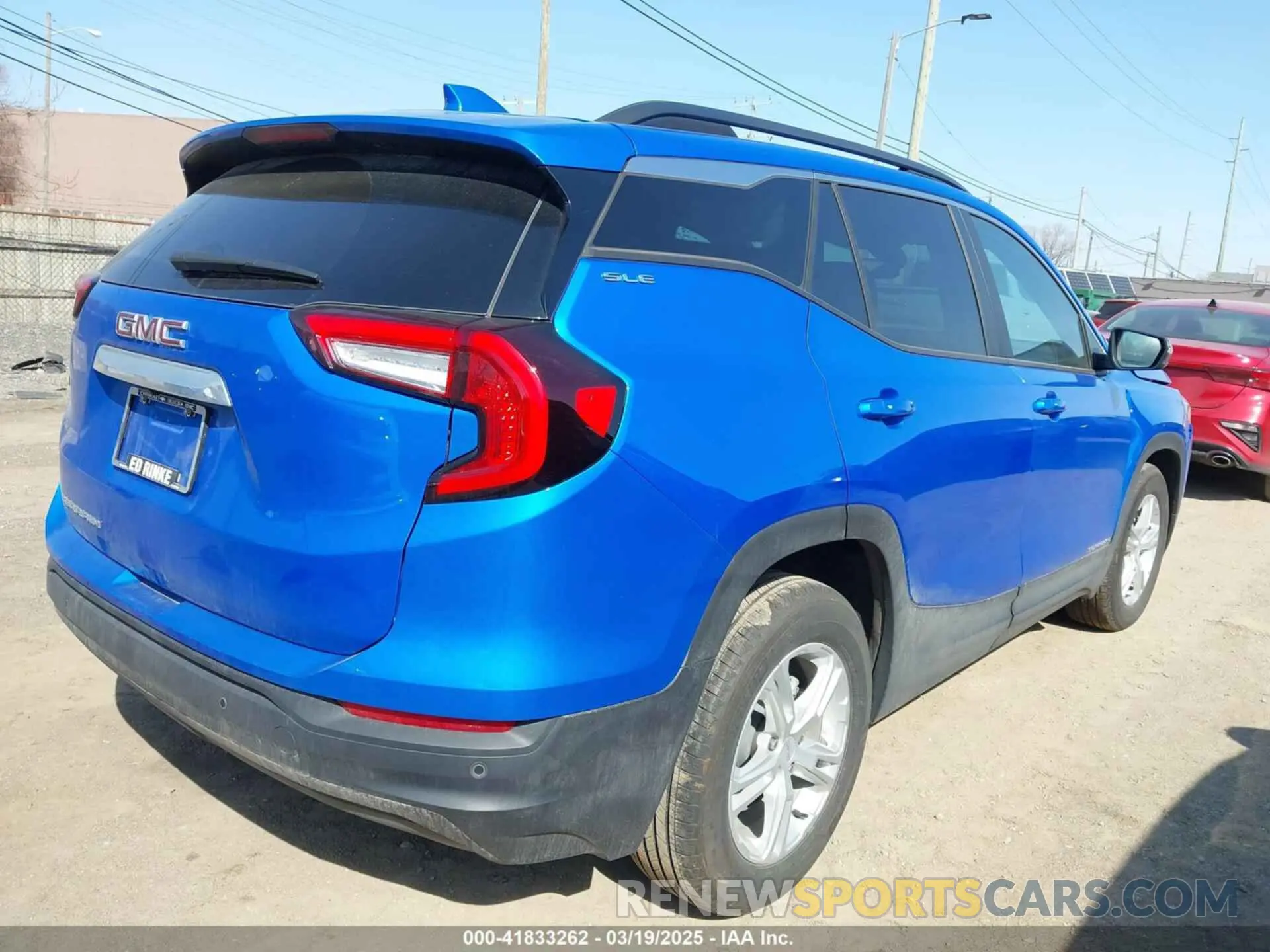 4 Photograph of a damaged car 3GKALMEG7RL182227 GMC TERRAIN 2024