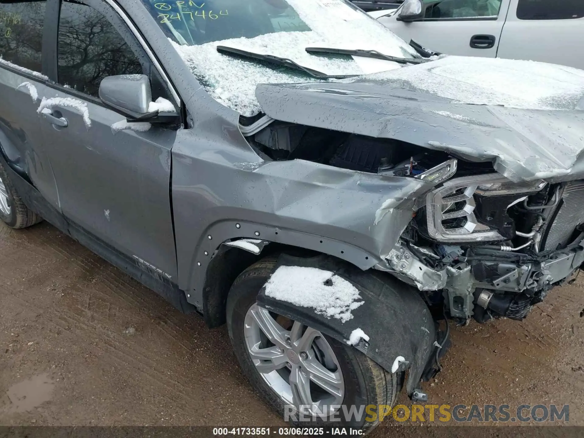 18 Photograph of a damaged car 3GKALMEG7RL247464 GMC TERRAIN 2024