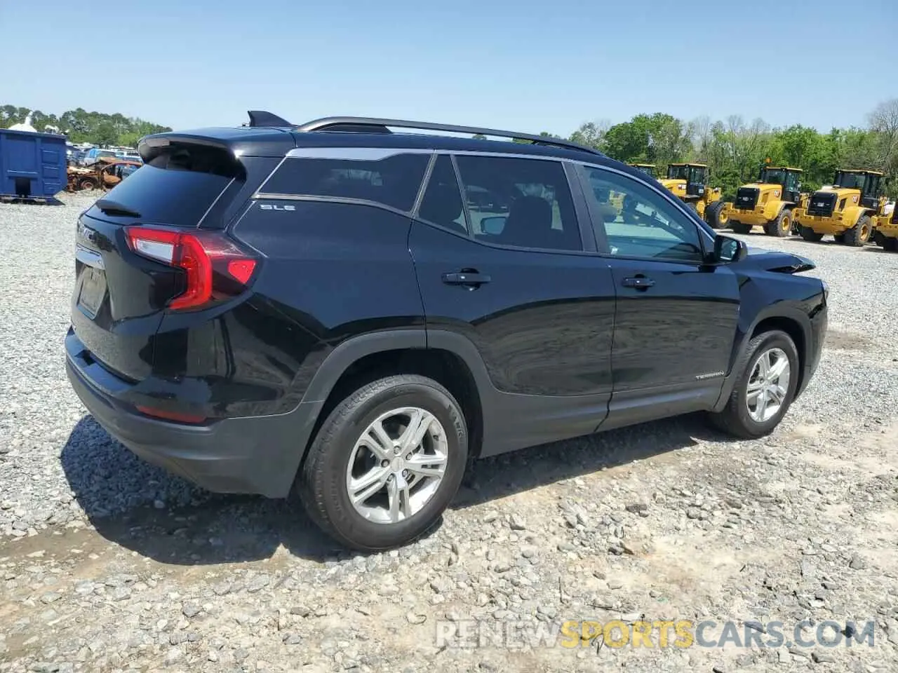 3 Photograph of a damaged car 3GKALMEG8RL102661 GMC TERRAIN 2024