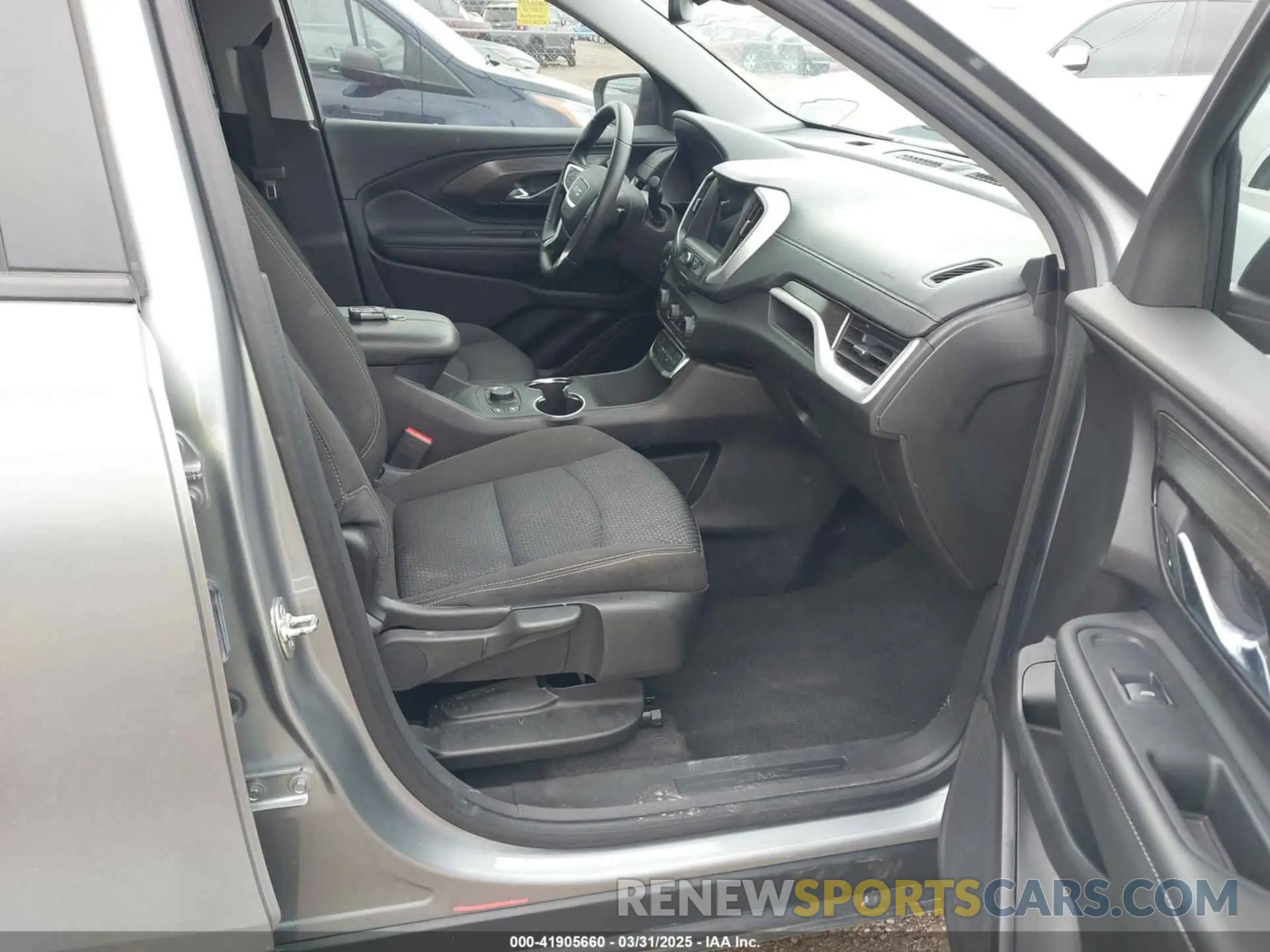 5 Photograph of a damaged car 3GKALMEG8RL269019 GMC TERRAIN 2024
