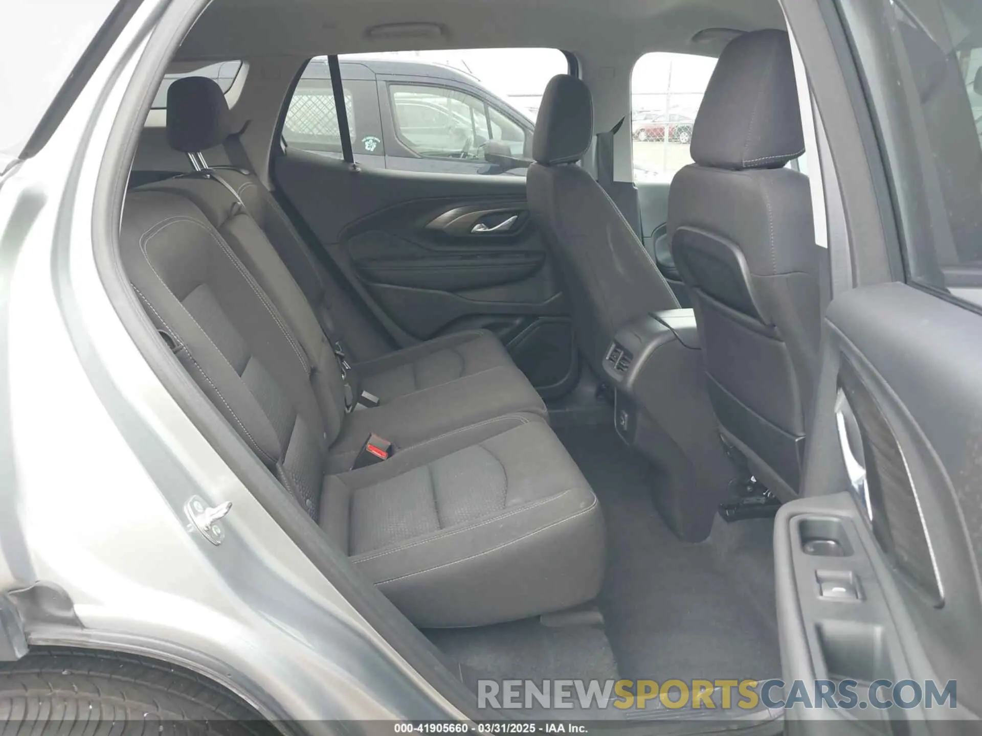 8 Photograph of a damaged car 3GKALMEG8RL269019 GMC TERRAIN 2024