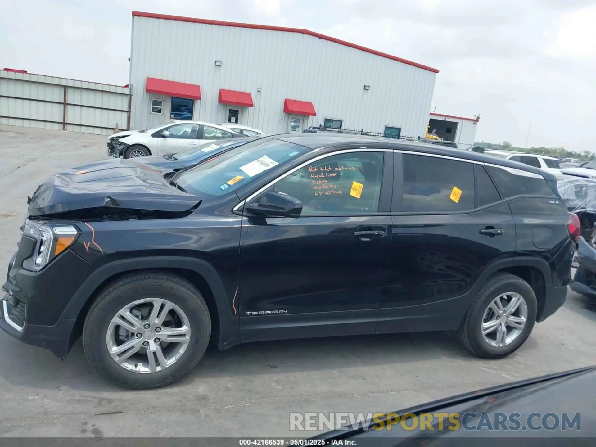 14 Photograph of a damaged car 3GKALMEG8RL363871 GMC TERRAIN 2024