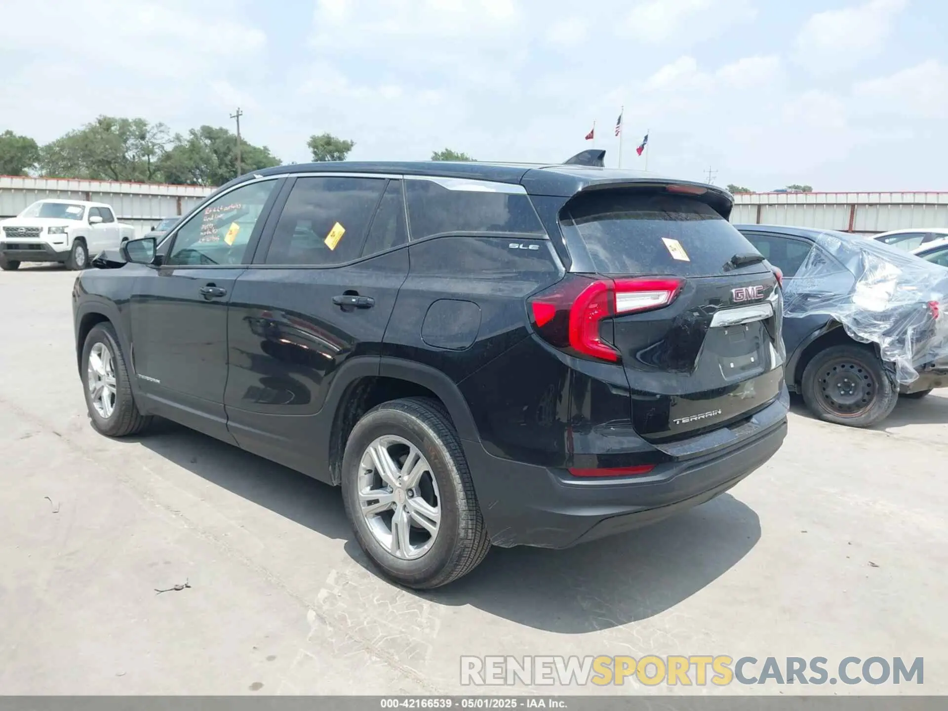 3 Photograph of a damaged car 3GKALMEG8RL363871 GMC TERRAIN 2024