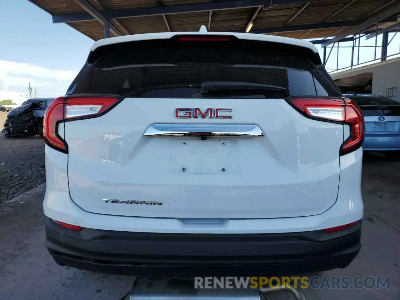 6 Photograph of a damaged car 3GKALMEG8RL382145 GMC TERRAIN 2024