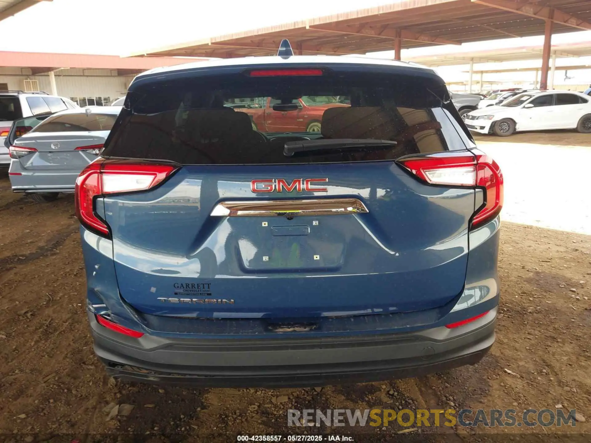 17 Photograph of a damaged car 3GKALMEG8RL384400 GMC TERRAIN 2024