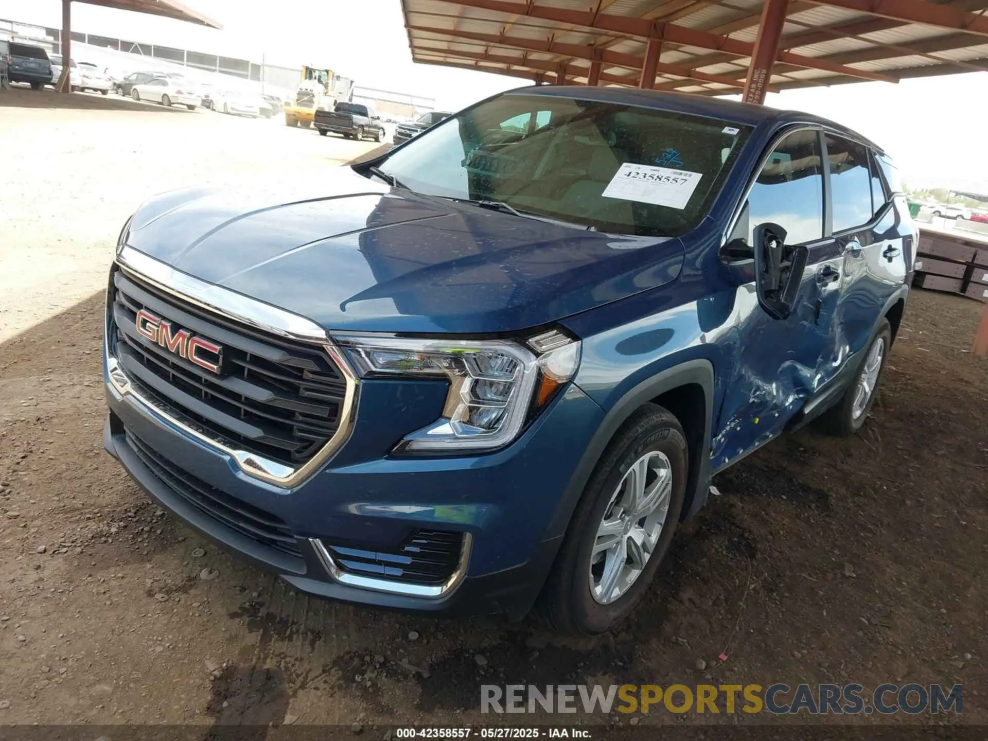 2 Photograph of a damaged car 3GKALMEG8RL384400 GMC TERRAIN 2024