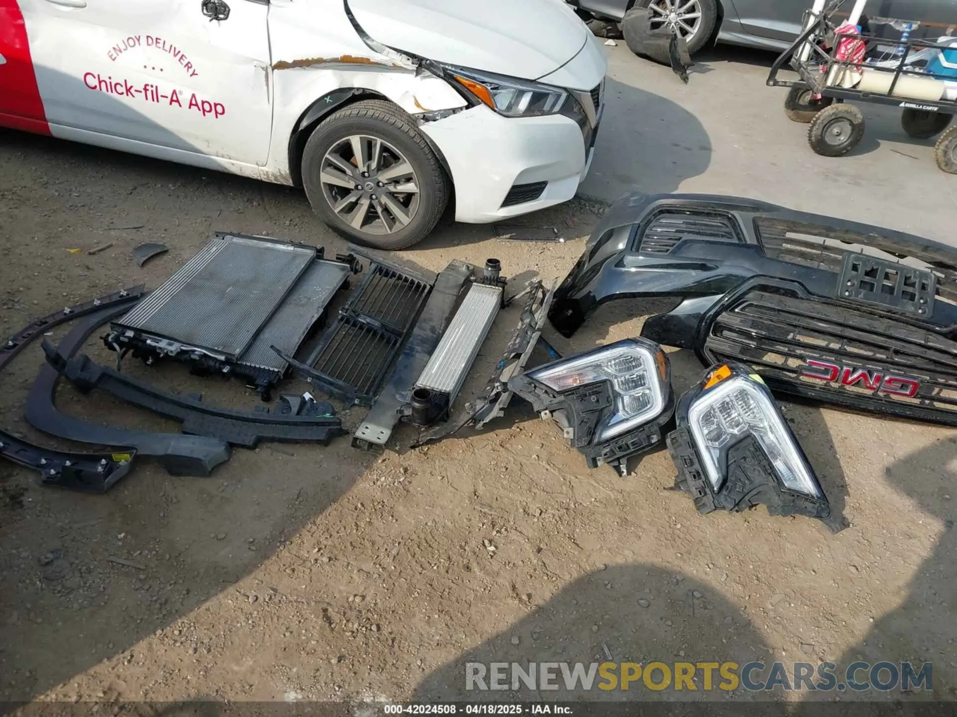 12 Photograph of a damaged car 3GKALMEG9RL314856 GMC TERRAIN 2024