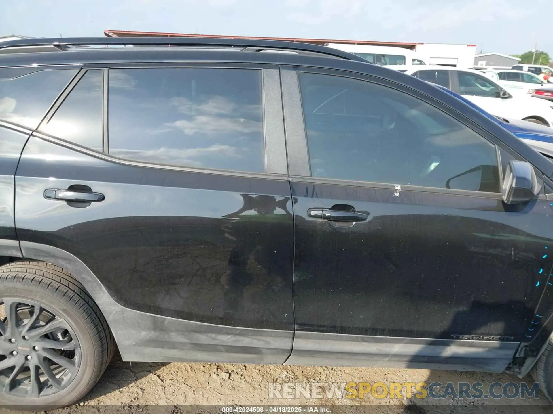 14 Photograph of a damaged car 3GKALMEG9RL314856 GMC TERRAIN 2024
