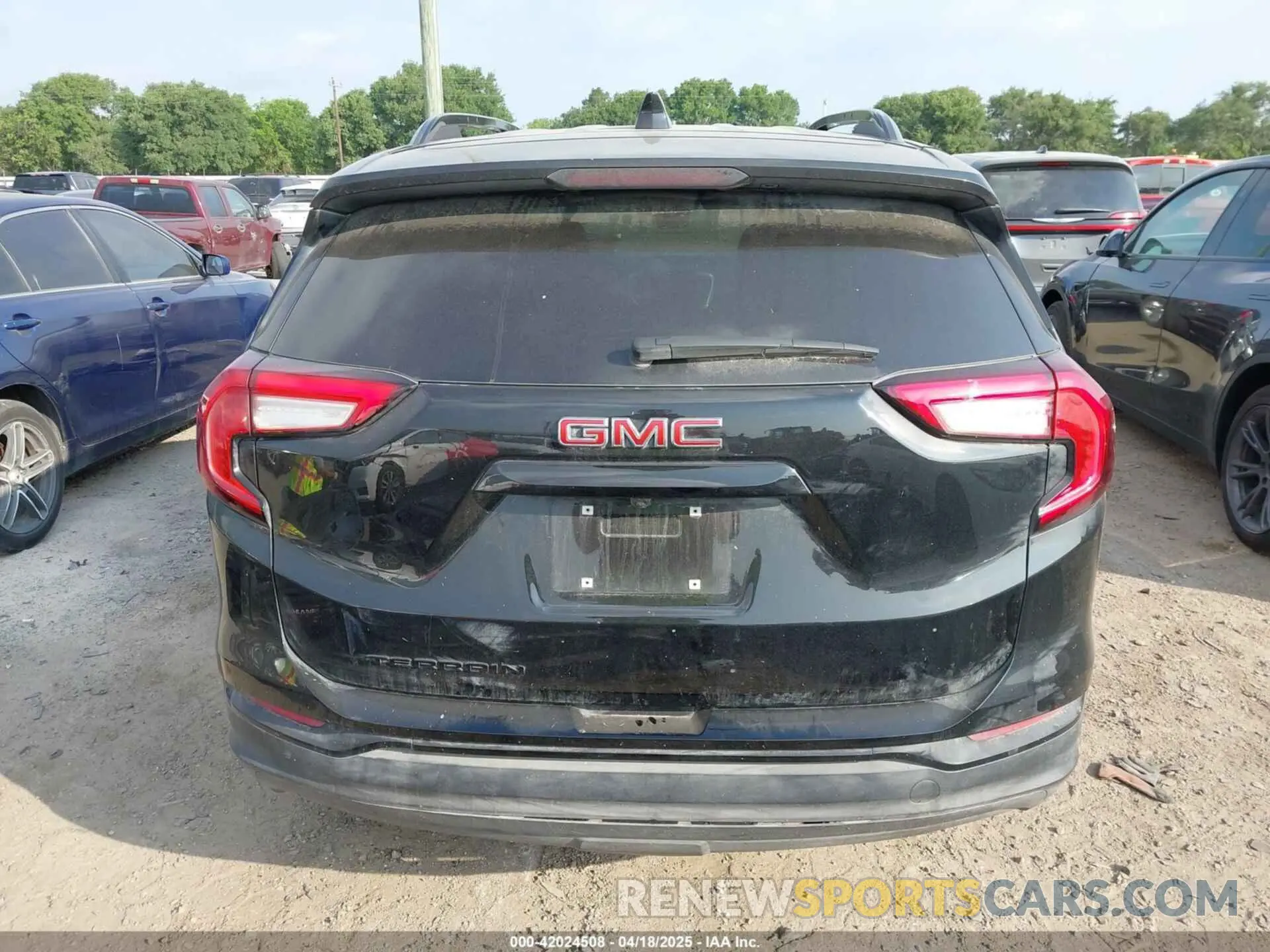 17 Photograph of a damaged car 3GKALMEG9RL314856 GMC TERRAIN 2024