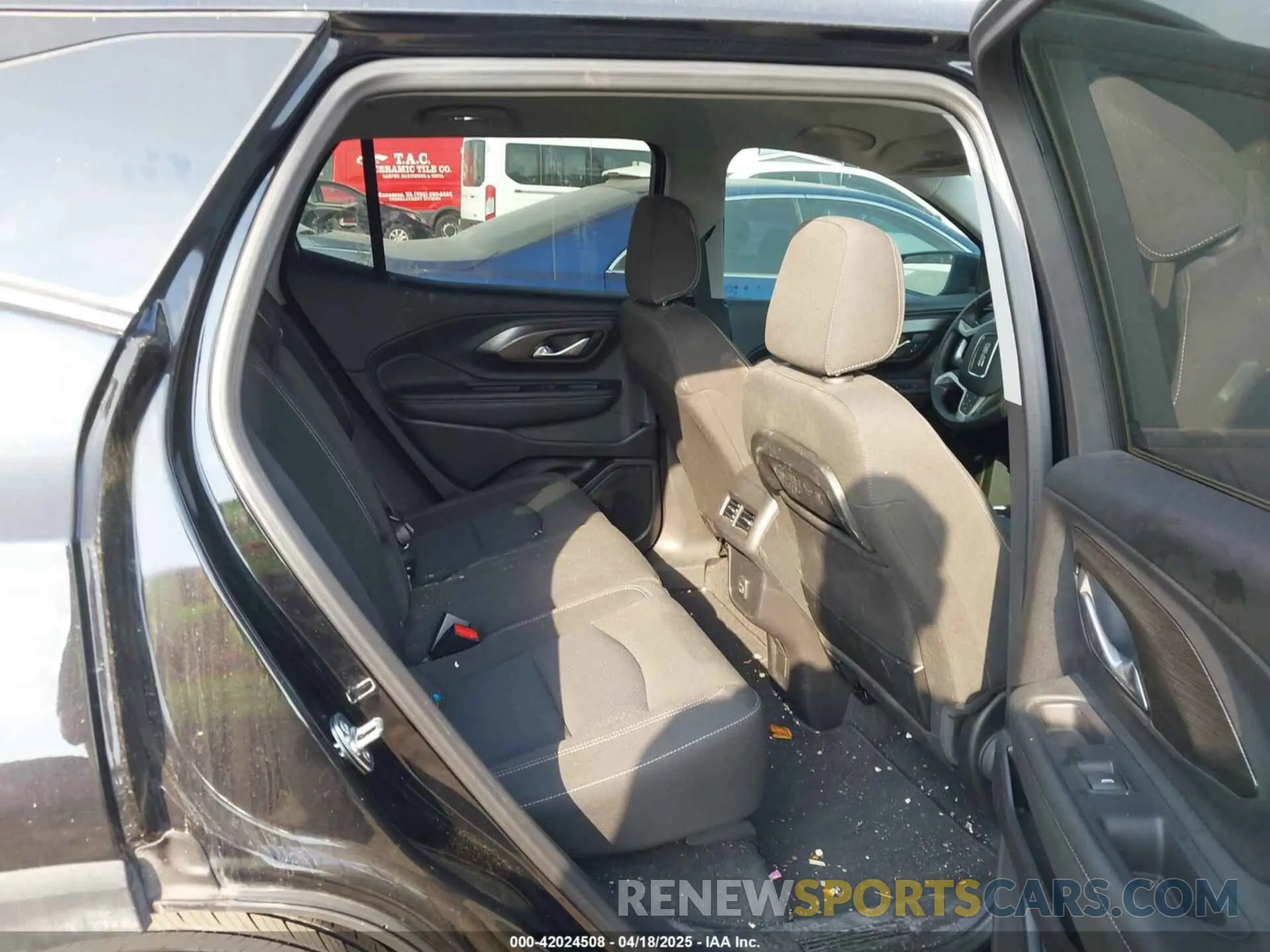 8 Photograph of a damaged car 3GKALMEG9RL314856 GMC TERRAIN 2024