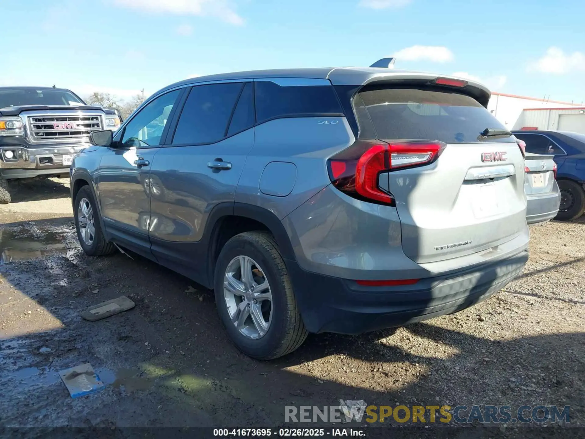 3 Photograph of a damaged car 3GKALMEG9RL372983 GMC TERRAIN 2024