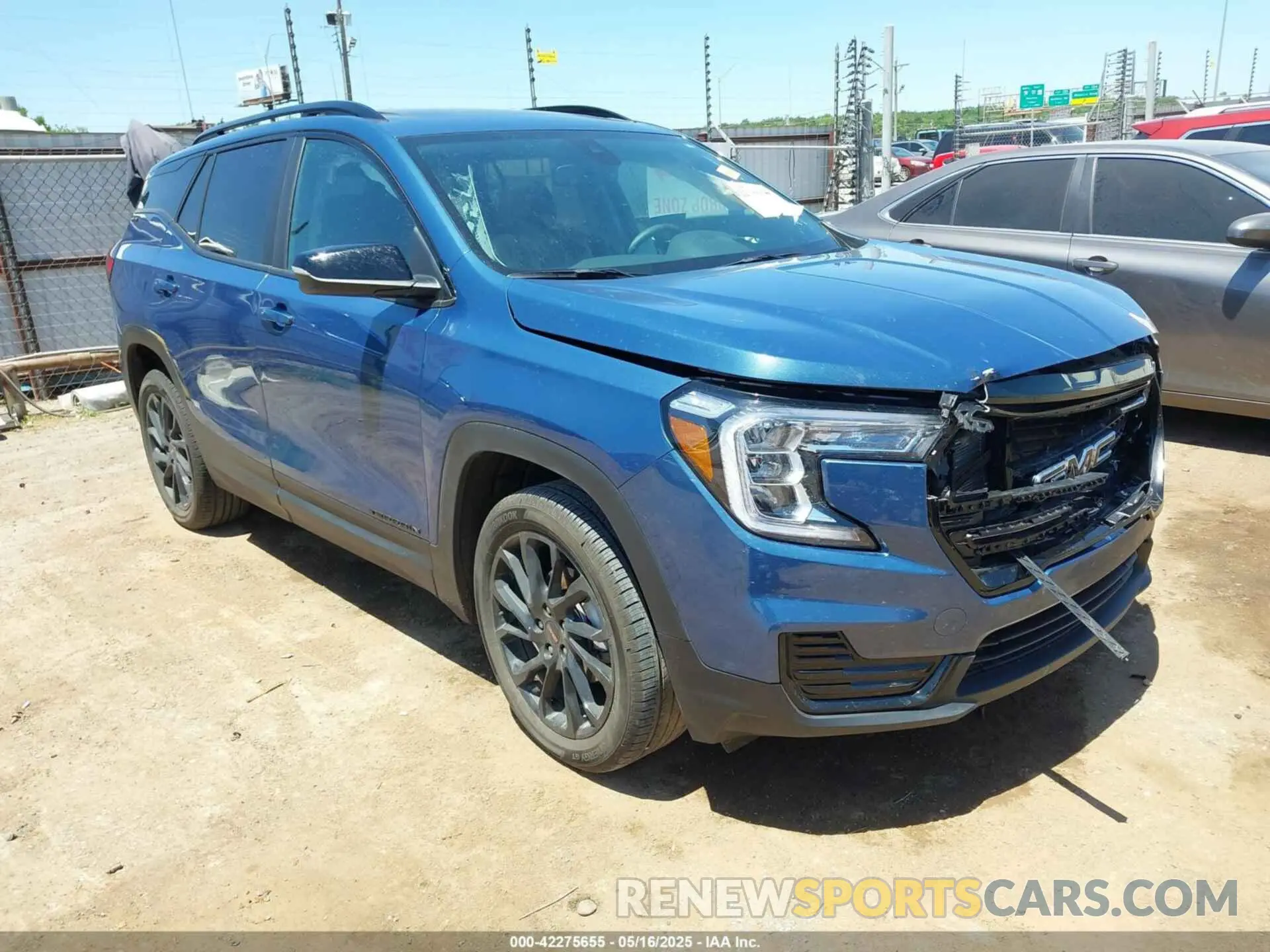 1 Photograph of a damaged car 3GKALMEGXRL116402 GMC TERRAIN 2024
