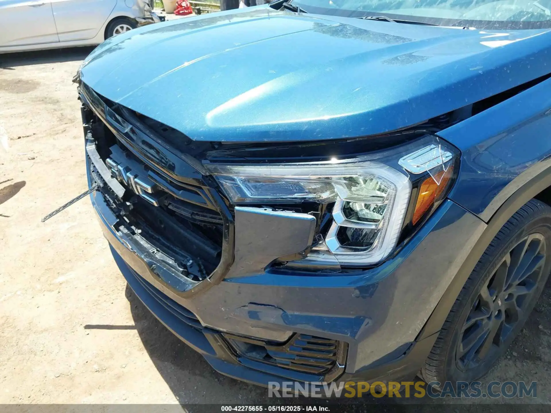 6 Photograph of a damaged car 3GKALMEGXRL116402 GMC TERRAIN 2024