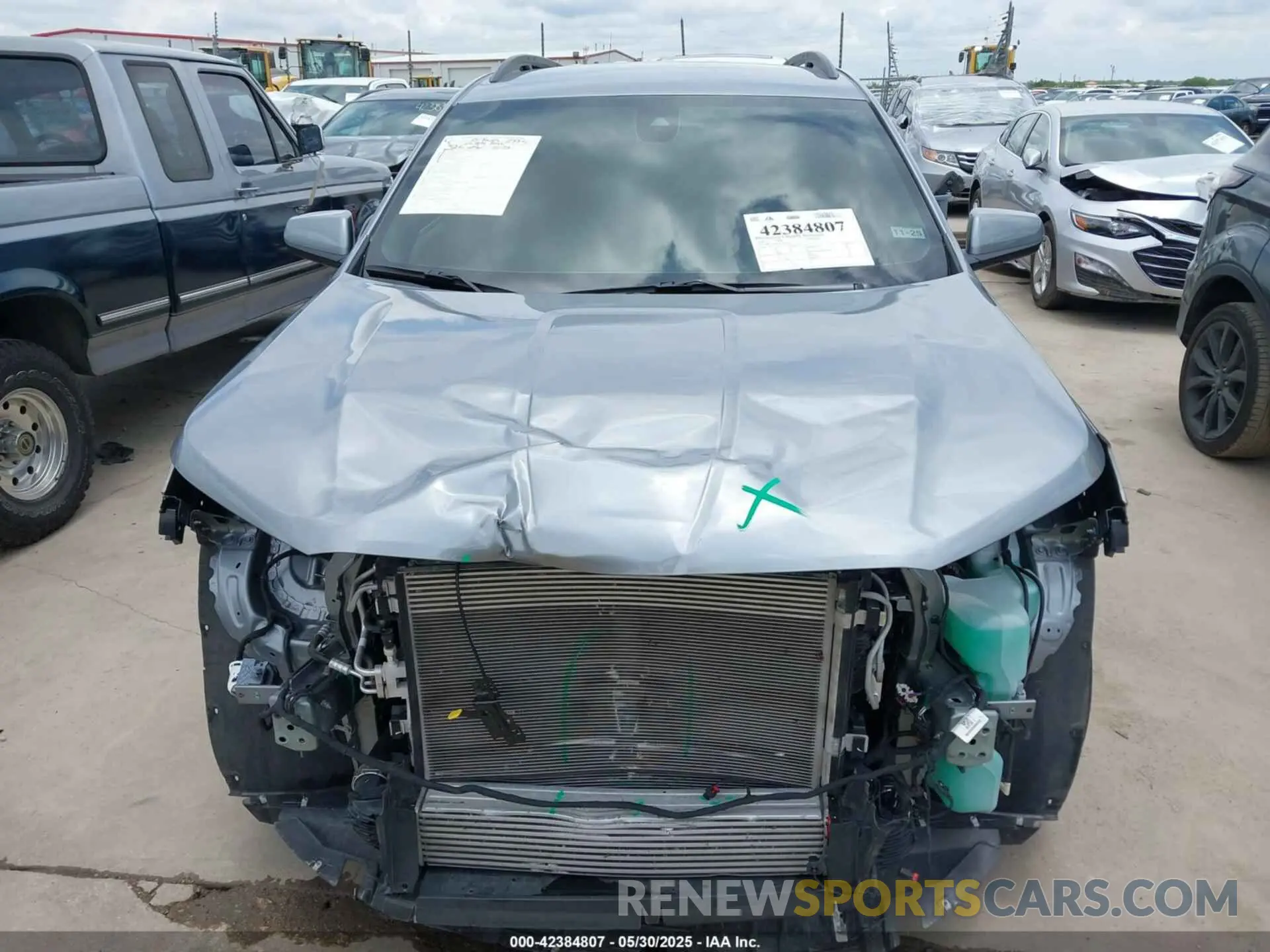 13 Photograph of a damaged car 3GKALMEGXRL394331 GMC TERRAIN 2024