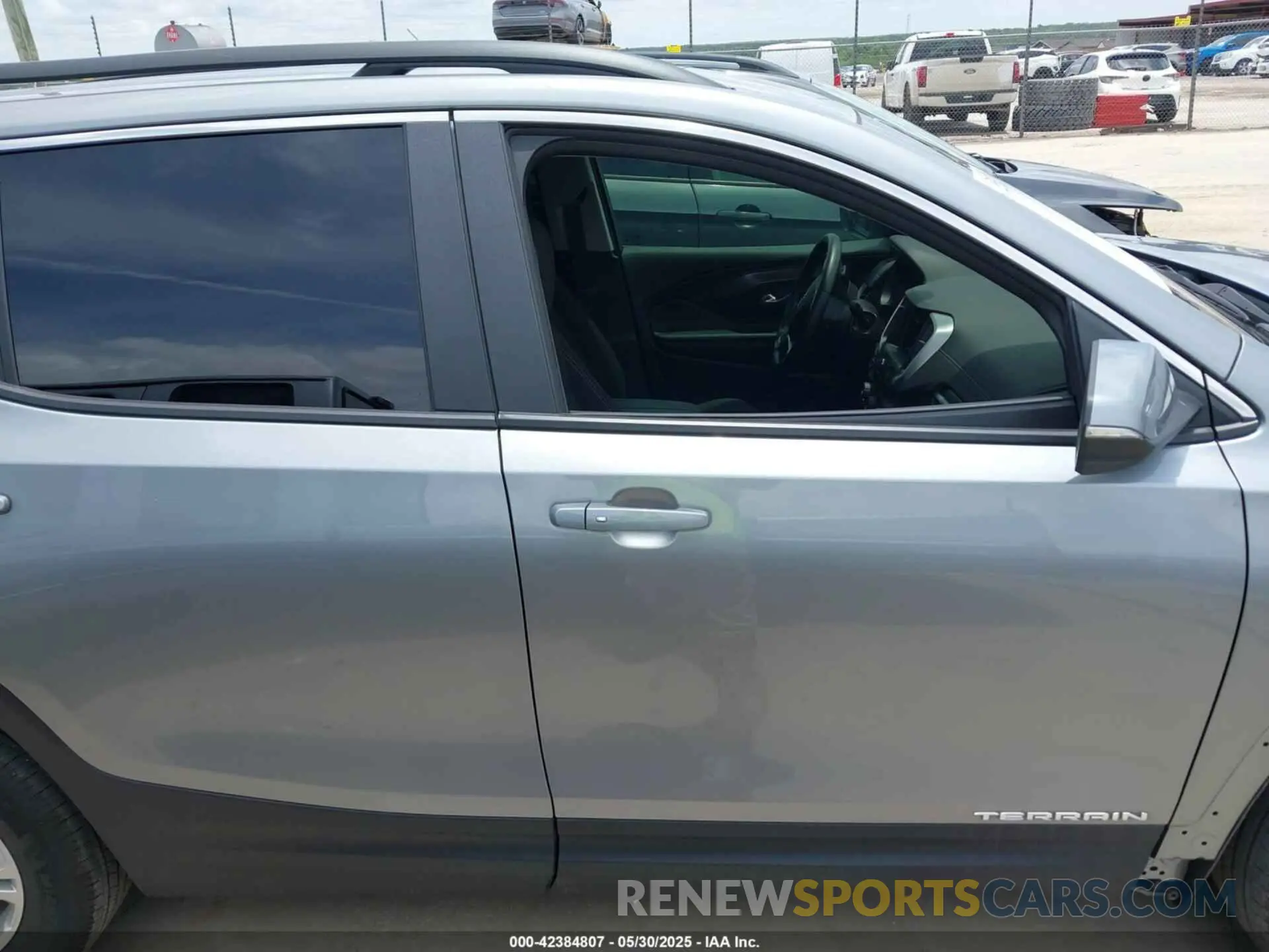 14 Photograph of a damaged car 3GKALMEGXRL394331 GMC TERRAIN 2024