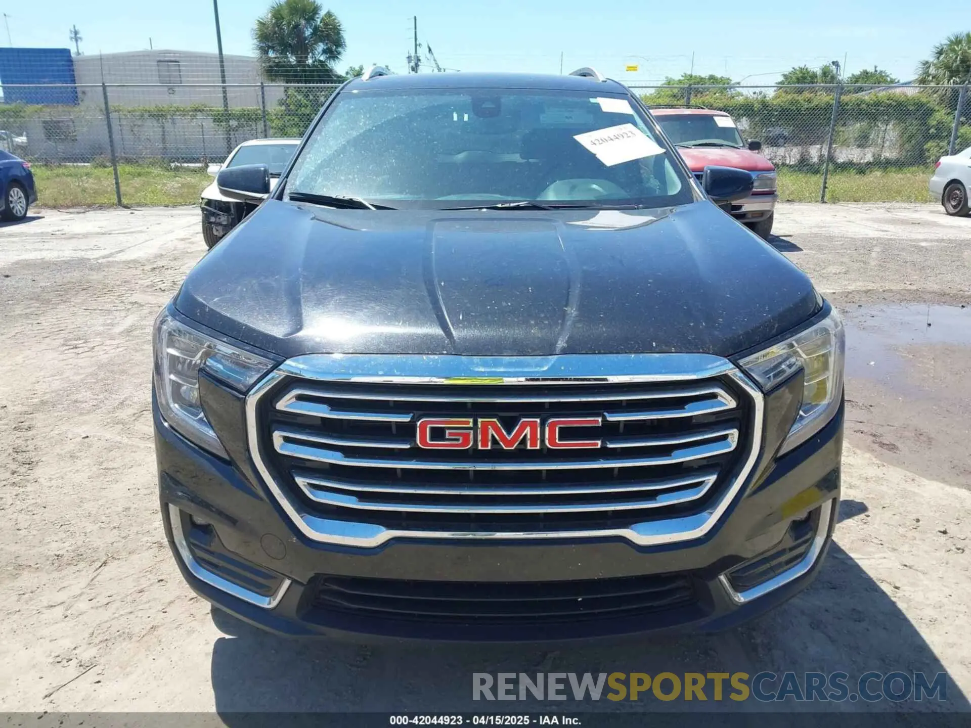 6 Photograph of a damaged car 3GKALPEG0RL140385 GMC TERRAIN 2024