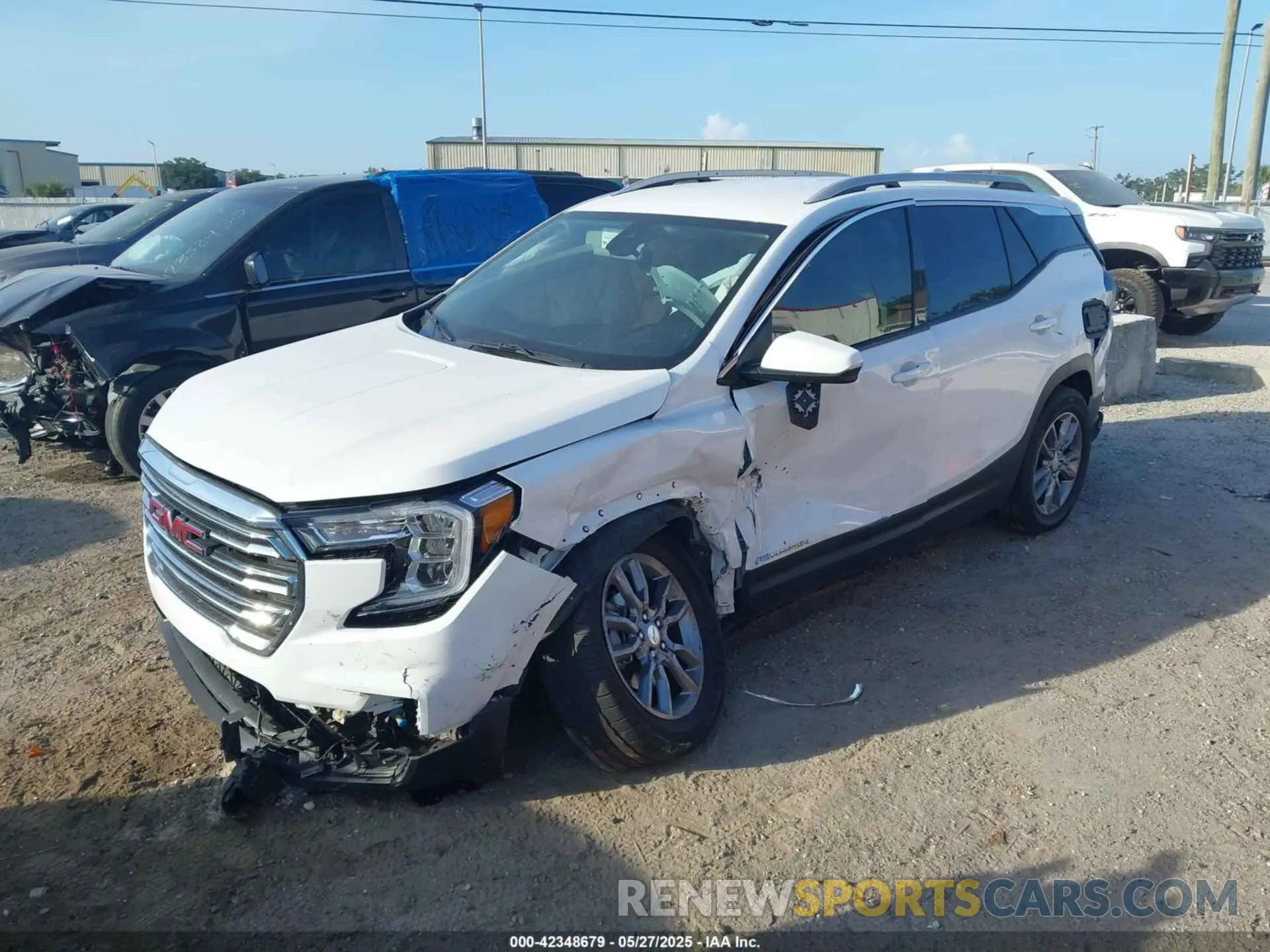 2 Photograph of a damaged car 3GKALPEG3RL186373 GMC TERRAIN 2024