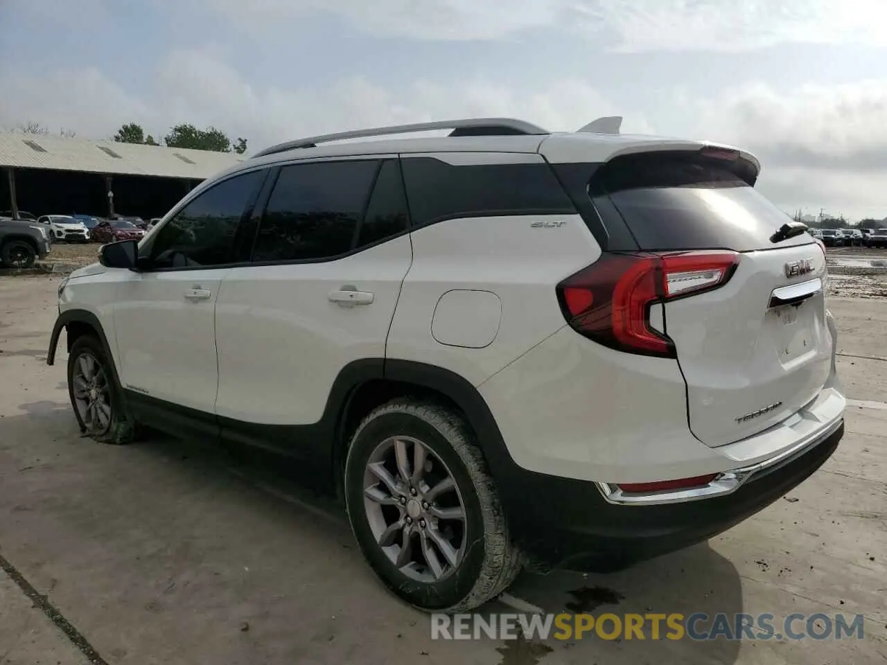 2 Photograph of a damaged car 3GKALPEG4RL143807 GMC TERRAIN 2024