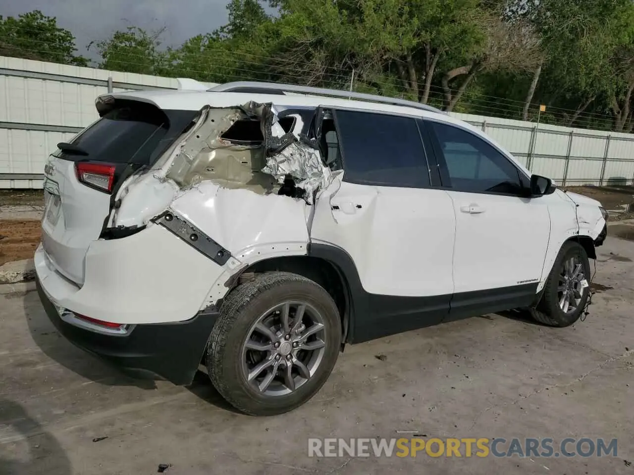 3 Photograph of a damaged car 3GKALPEG4RL143807 GMC TERRAIN 2024