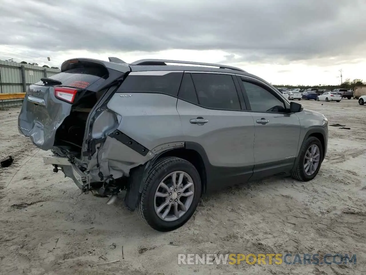 3 Photograph of a damaged car 3GKALPEG5RL107141 GMC TERRAIN 2024