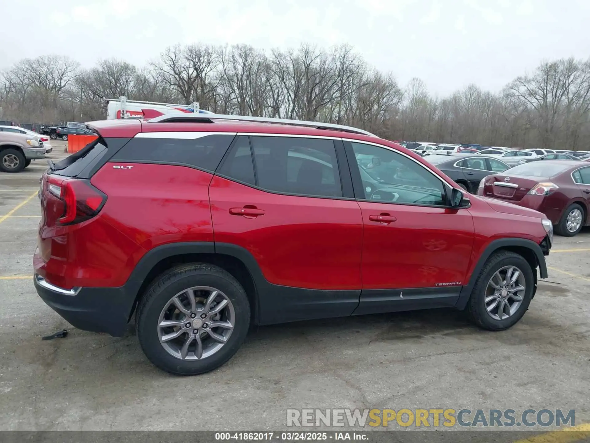 14 Photograph of a damaged car 3GKALPEG5RL142276 GMC TERRAIN 2024