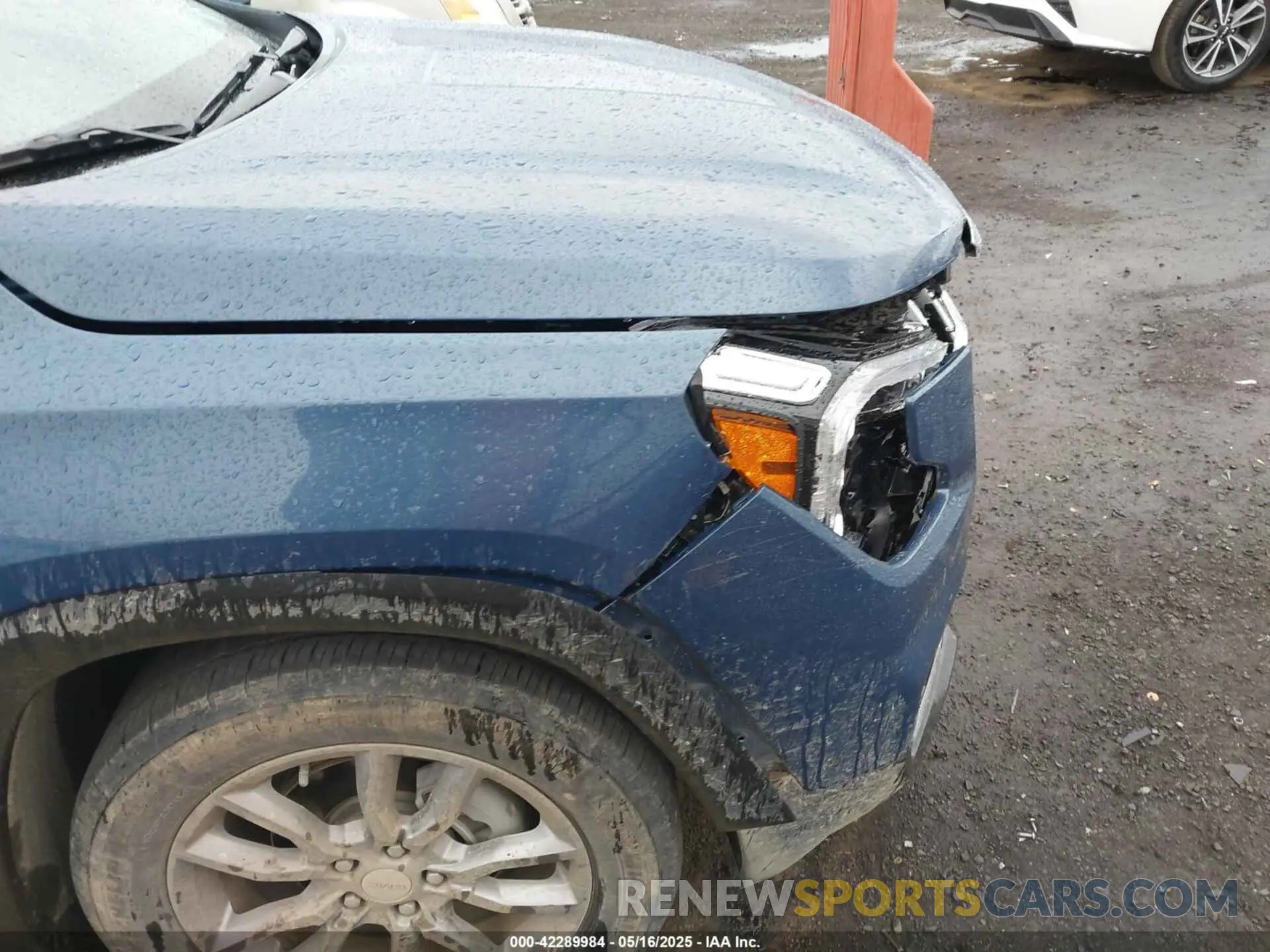 6 Photograph of a damaged car 3GKALPEG7RL177661 GMC TERRAIN 2024