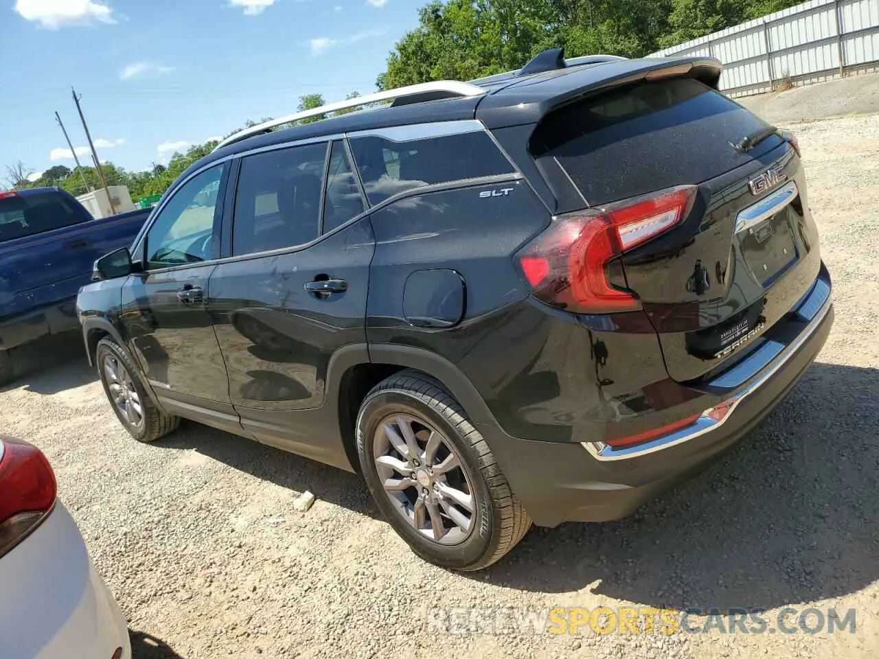 2 Photograph of a damaged car 3GKALPEG7RL397558 GMC TERRAIN 2024