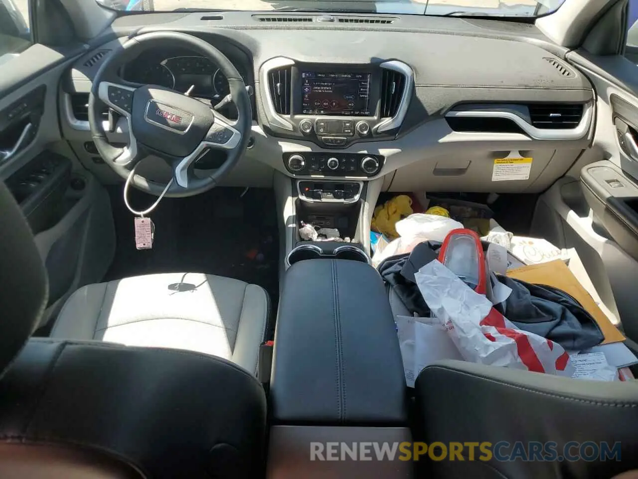 8 Photograph of a damaged car 3GKALPEG8RL401553 GMC TERRAIN 2024