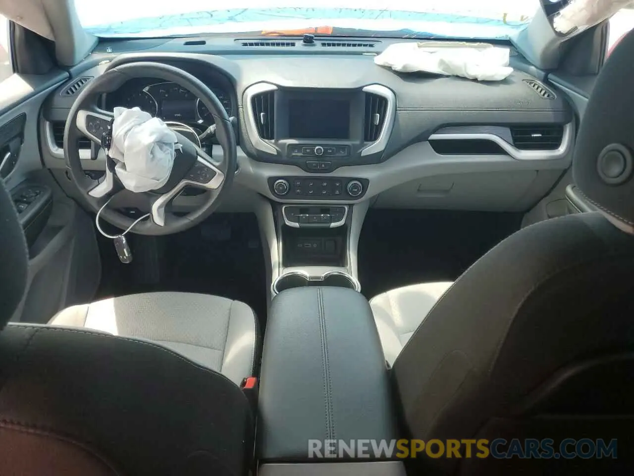 8 Photograph of a damaged car 3GKALTEG0RL294376 GMC TERRAIN 2024