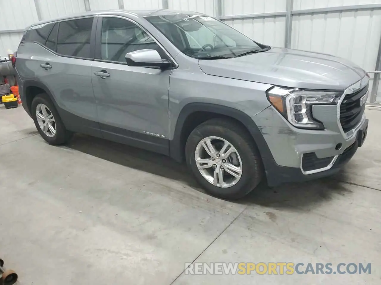 4 Photograph of a damaged car 3GKALTEG0RL335671 GMC TERRAIN 2024