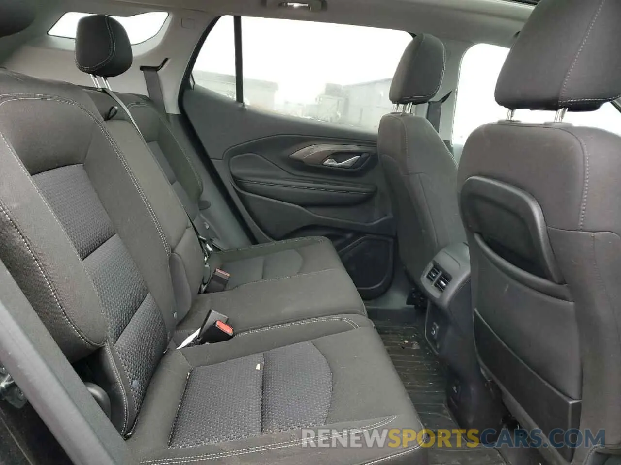 10 Photograph of a damaged car 3GKALTEG1RL152117 GMC TERRAIN 2024