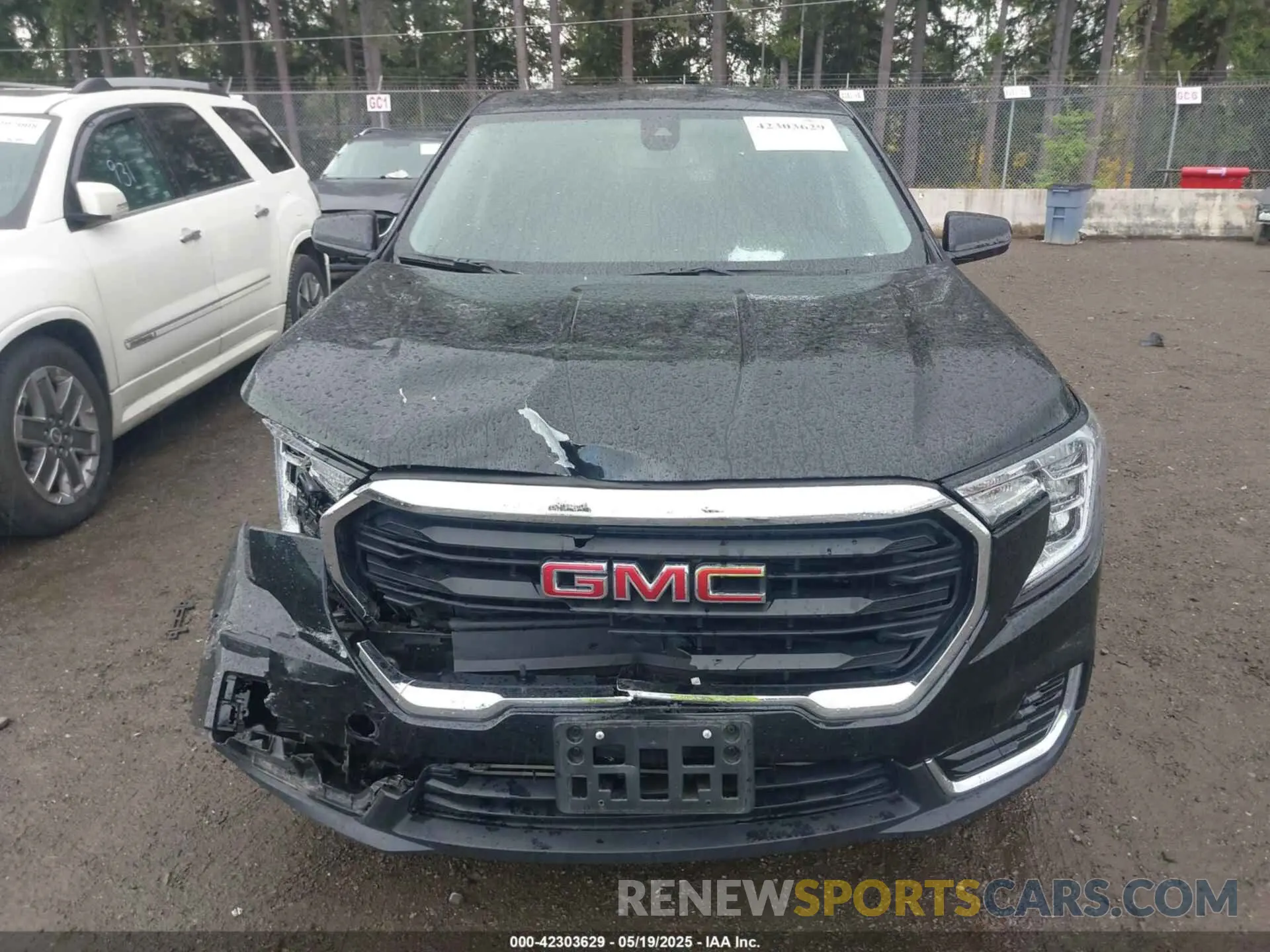 13 Photograph of a damaged car 3GKALTEG1RL336389 GMC TERRAIN 2024