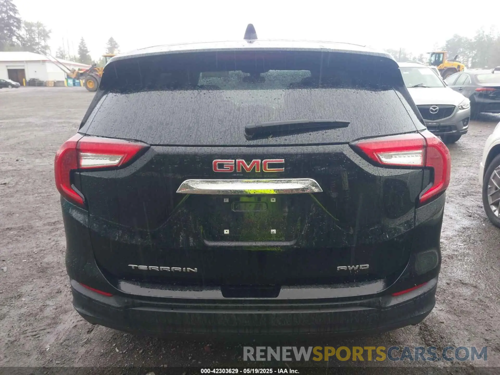 17 Photograph of a damaged car 3GKALTEG1RL336389 GMC TERRAIN 2024