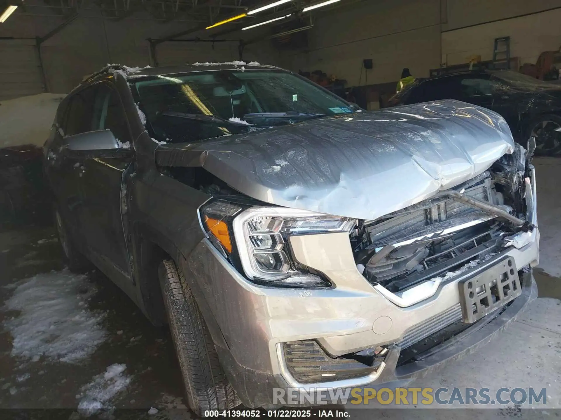 1 Photograph of a damaged car 3GKALTEG1RL379405 GMC TERRAIN 2024