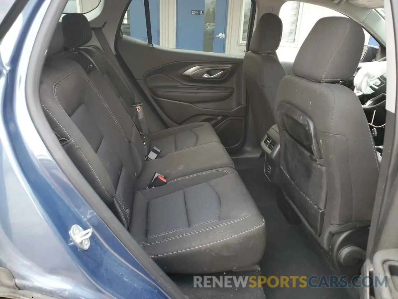 11 Photograph of a damaged car 3GKALTEG2RL120440 GMC TERRAIN 2024