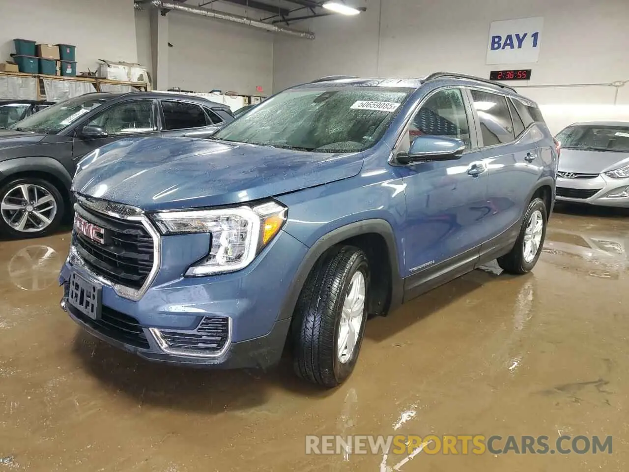 1 Photograph of a damaged car 3GKALTEG3RL117465 GMC TERRAIN 2024