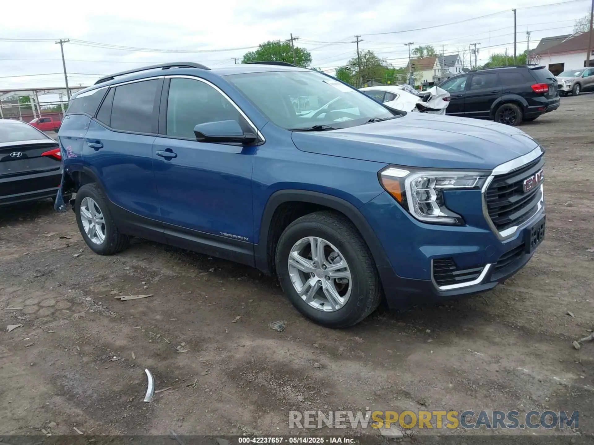 1 Photograph of a damaged car 3GKALTEG3RL136419 GMC TERRAIN 2024