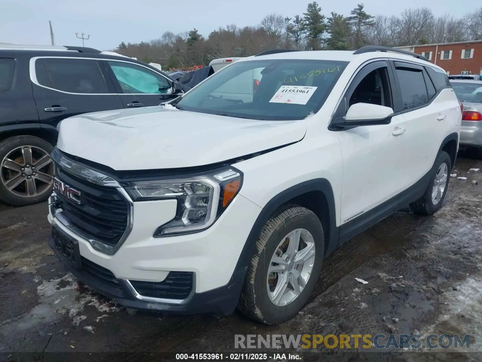 2 Photograph of a damaged car 3GKALTEG3RL137277 GMC TERRAIN 2024
