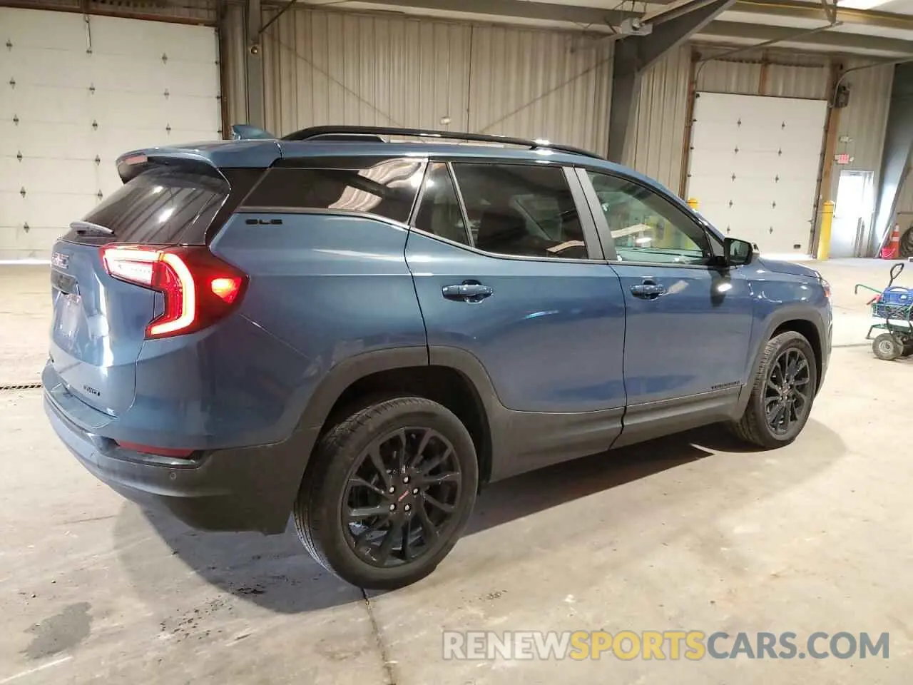 3 Photograph of a damaged car 3GKALTEG3RL179982 GMC TERRAIN 2024
