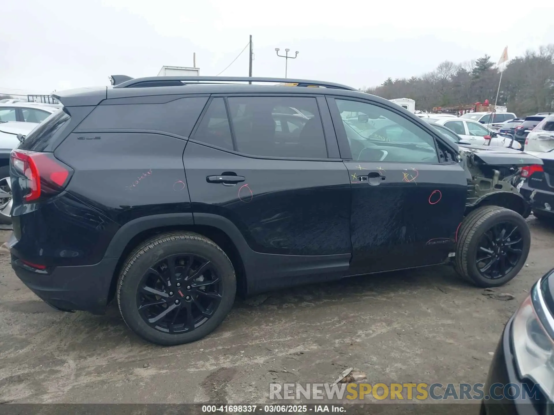 14 Photograph of a damaged car 3GKALTEG3RL320792 GMC TERRAIN 2024