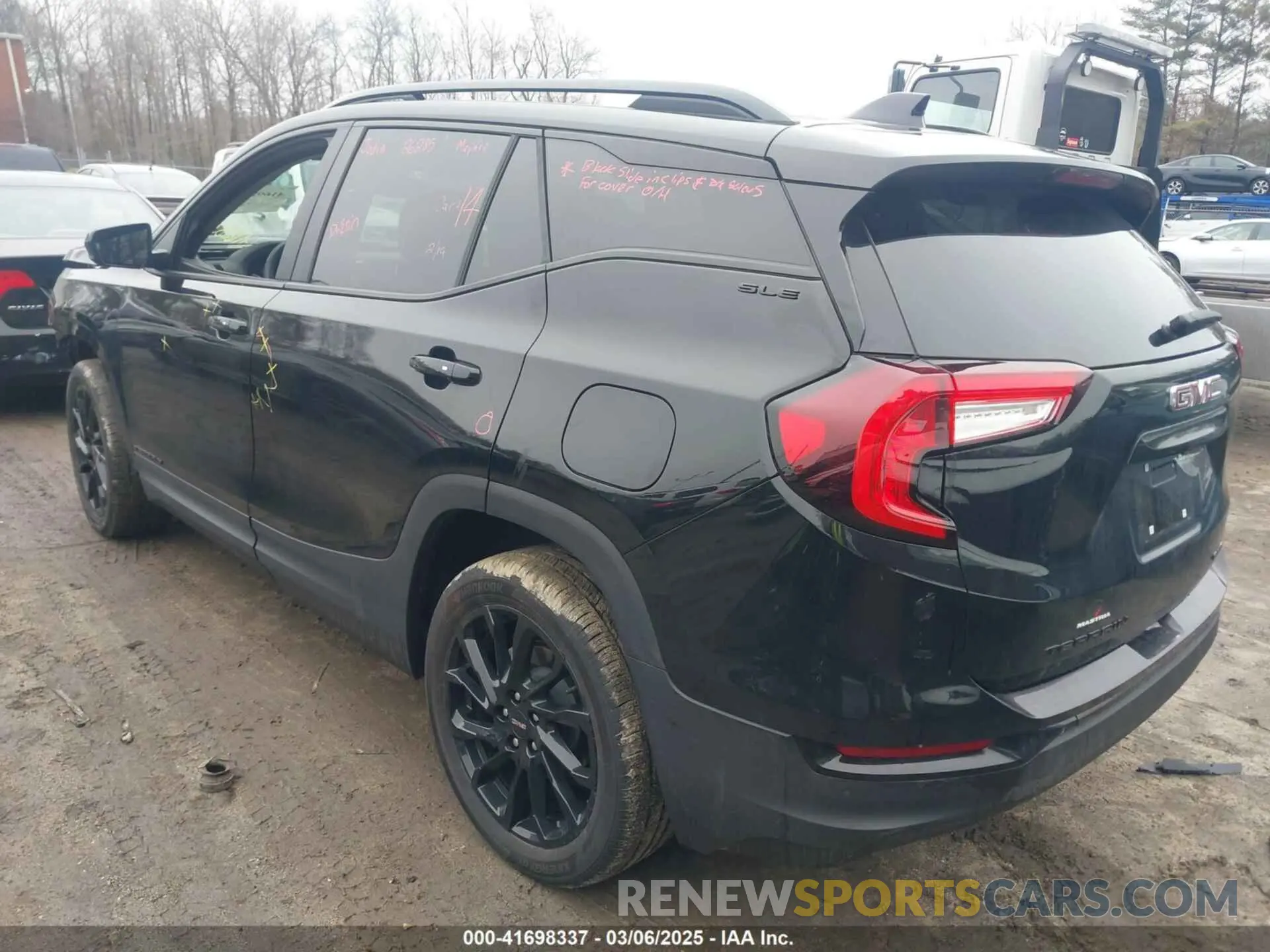 3 Photograph of a damaged car 3GKALTEG3RL320792 GMC TERRAIN 2024