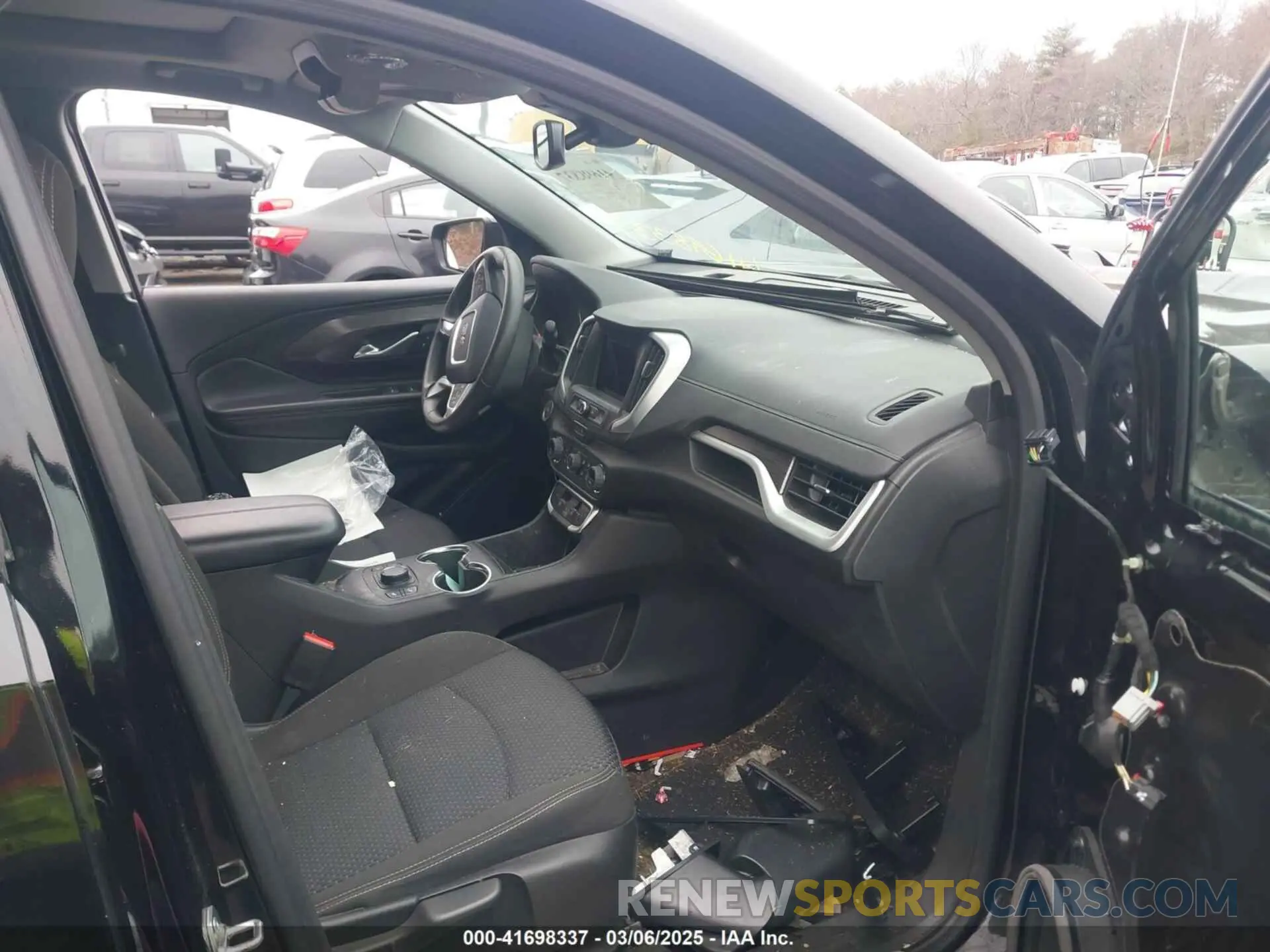 5 Photograph of a damaged car 3GKALTEG3RL320792 GMC TERRAIN 2024