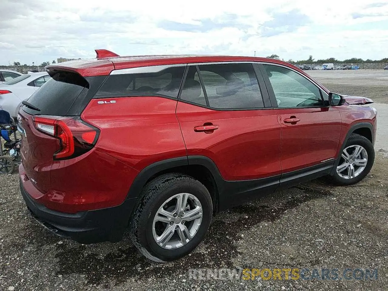3 Photograph of a damaged car 3GKALTEG3RL359270 GMC TERRAIN 2024