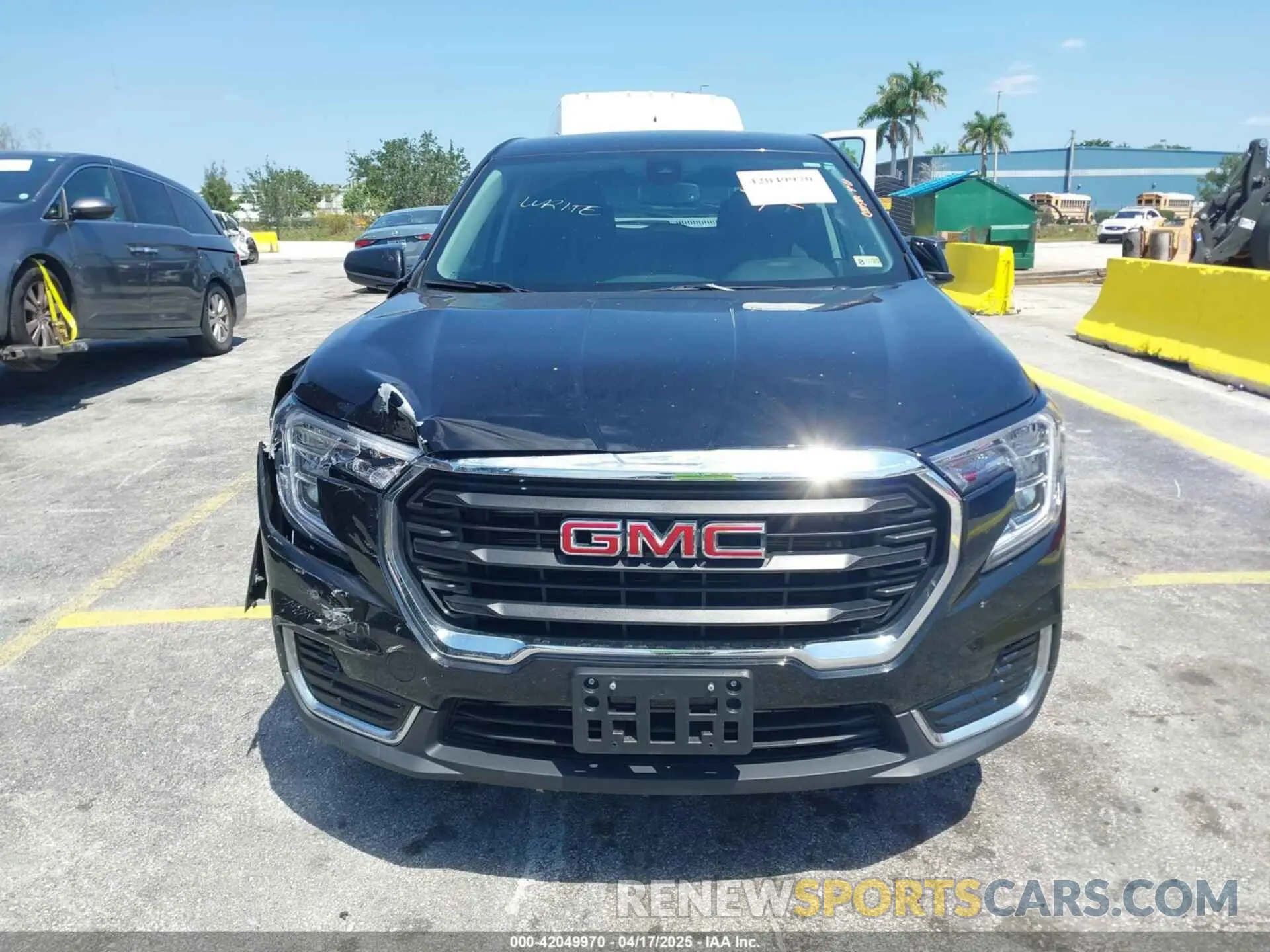 12 Photograph of a damaged car 3GKALTEG3RL376294 GMC TERRAIN 2024