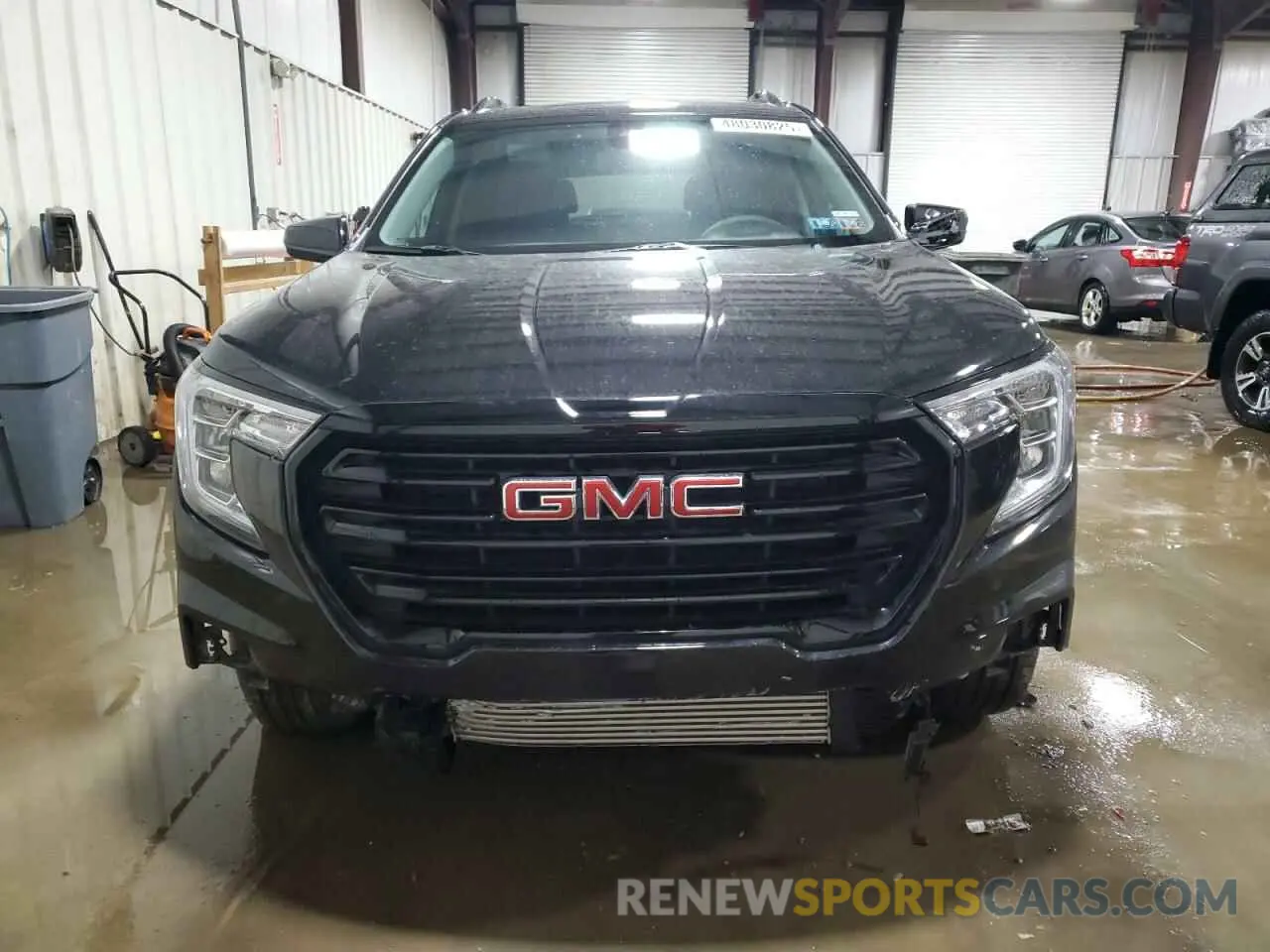 5 Photograph of a damaged car 3GKALTEG3RL386064 GMC TERRAIN 2024