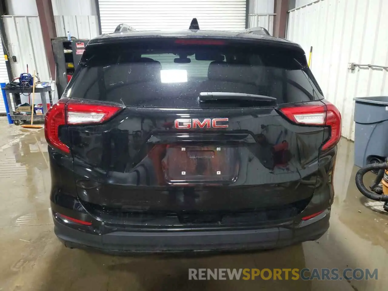 6 Photograph of a damaged car 3GKALTEG3RL386064 GMC TERRAIN 2024