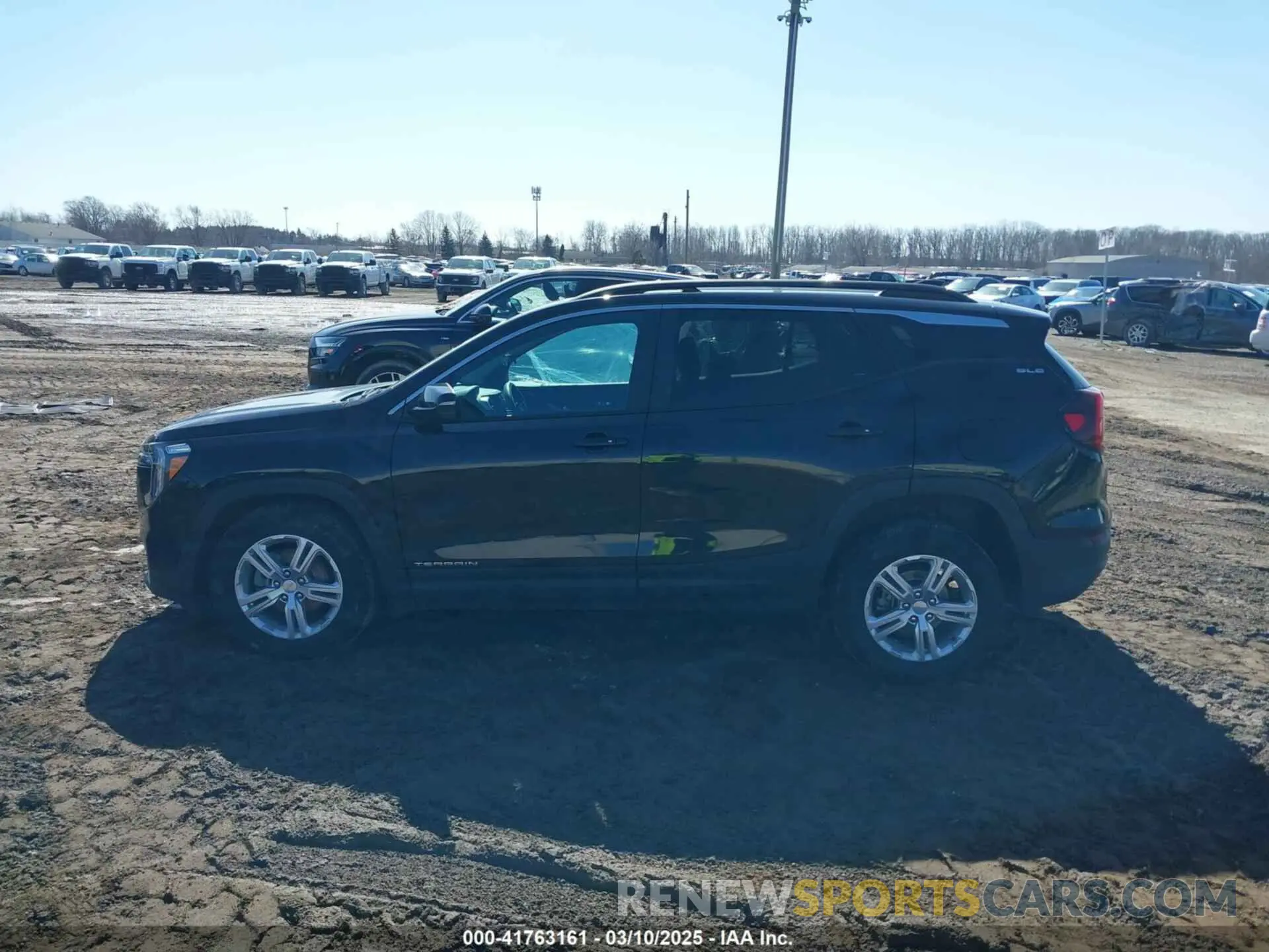 14 Photograph of a damaged car 3GKALTEG4RL204534 GMC TERRAIN 2024