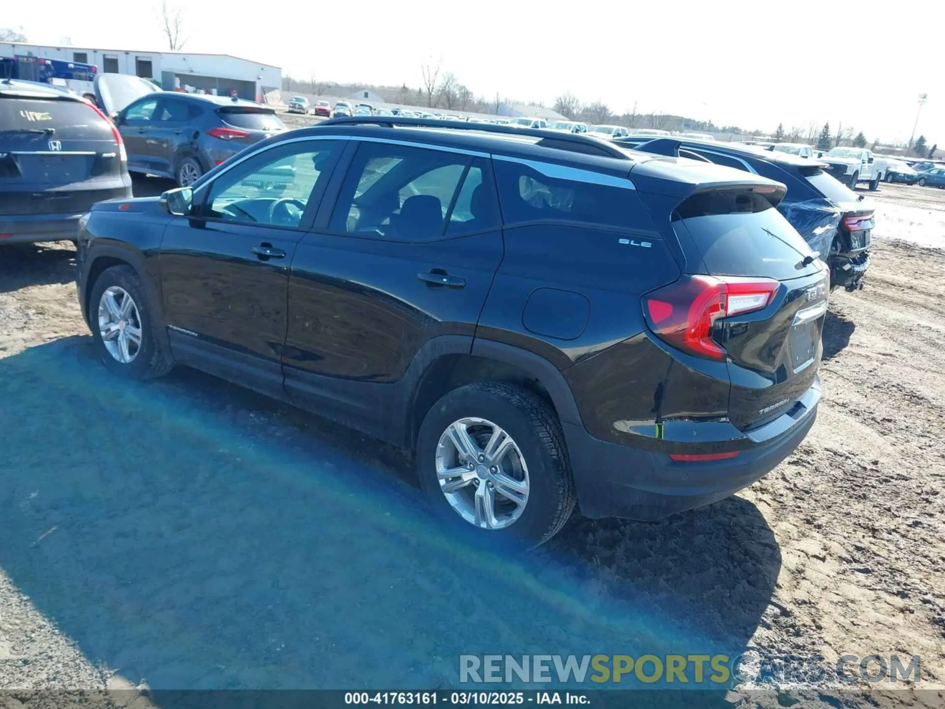 3 Photograph of a damaged car 3GKALTEG4RL204534 GMC TERRAIN 2024